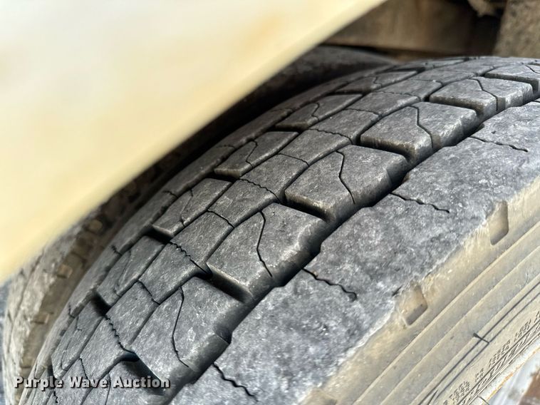 image for item DX1102 2017 Ford F550 Super Duty XL bucket truck