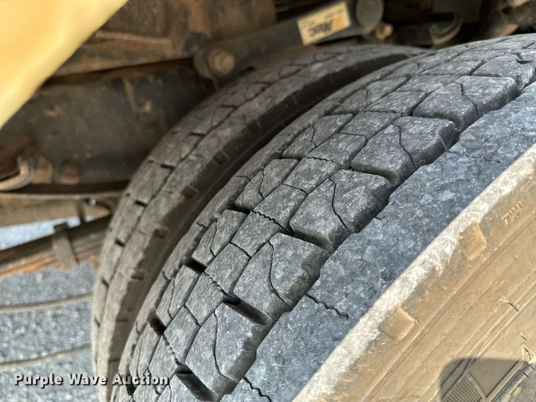 image for item DX1102 2017 Ford F550 Super Duty XL bucket truck