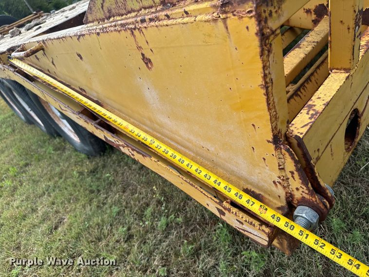image for item DX3565 1982 Dugan equipment trailer