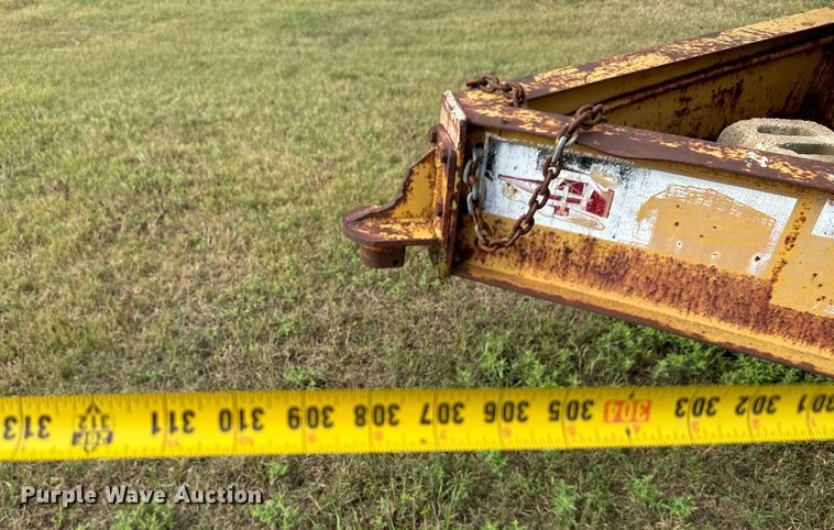 image for item DX3565 1982 Dugan equipment trailer