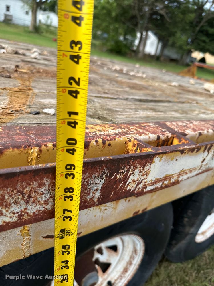 image for item DX3565 1982 Dugan equipment trailer