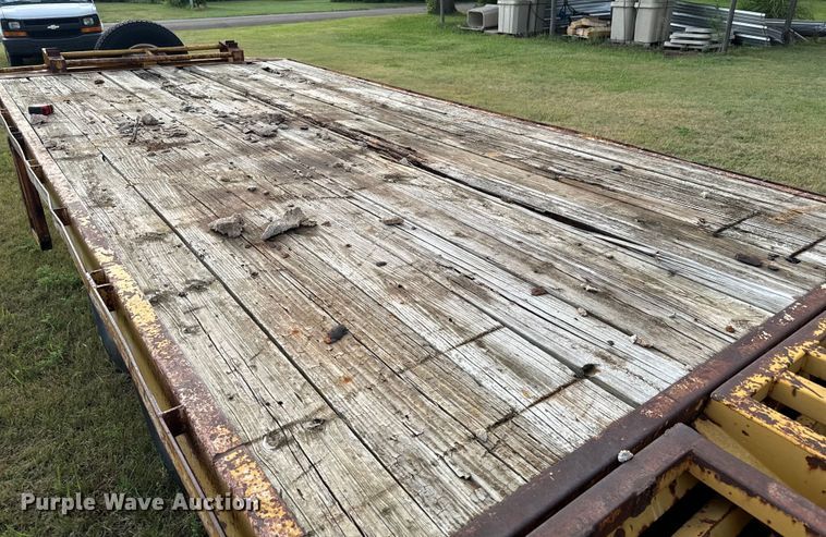 image for item DX3565 1982 Dugan equipment trailer