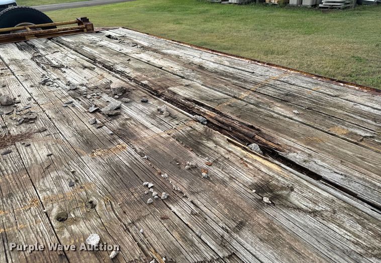 image for item DX3565 1982 Dugan equipment trailer