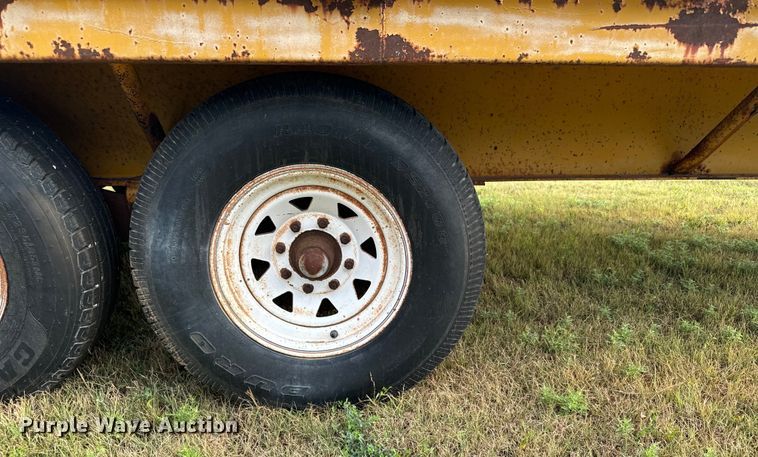 image for item DX3565 1982 Dugan equipment trailer