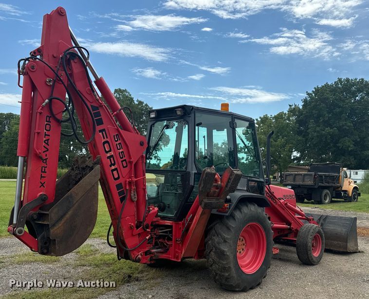 image for item EE7492 1996 Ford 555D backhoe