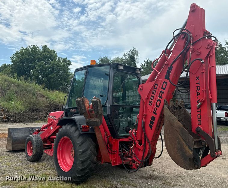 image for item EE7492 1996 Ford 555D backhoe