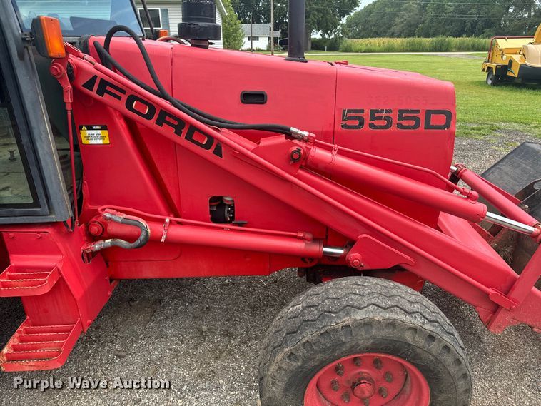 image for item EE7492 1996 Ford 555D backhoe