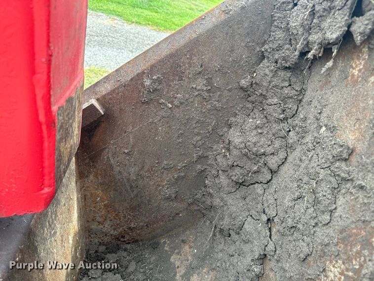 image for item EE7492 1996 Ford 555D backhoe