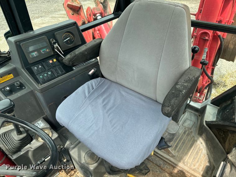 image for item EE7492 1996 Ford 555D backhoe