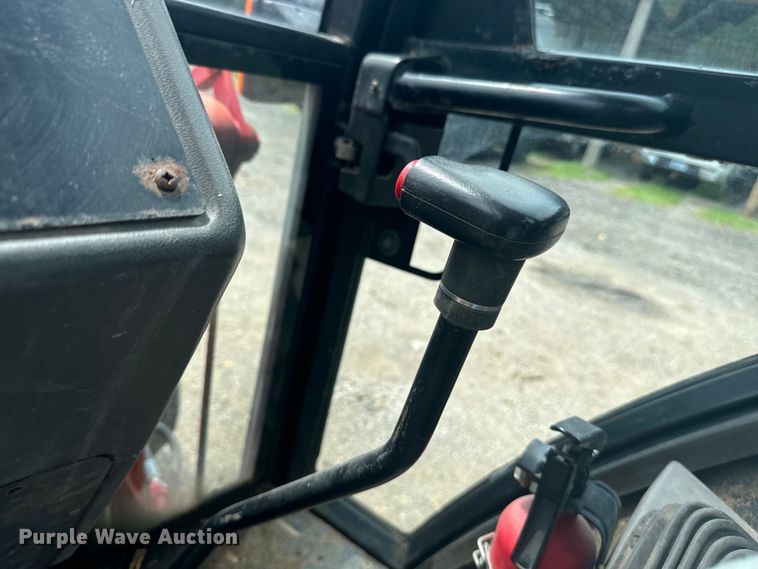 image for item EE7492 1996 Ford 555D backhoe