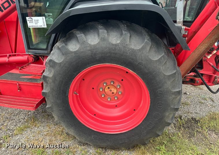 image for item EE7492 1996 Ford 555D backhoe