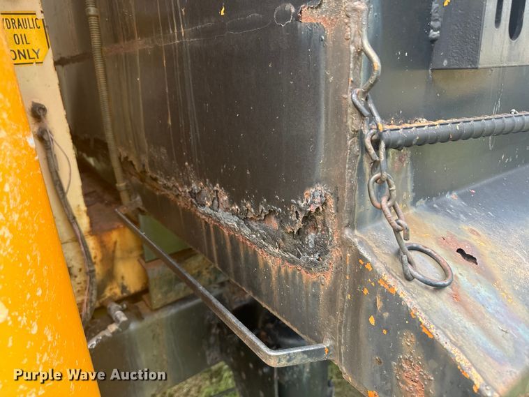 image for item EE7493 1995 International  4900 dump truck