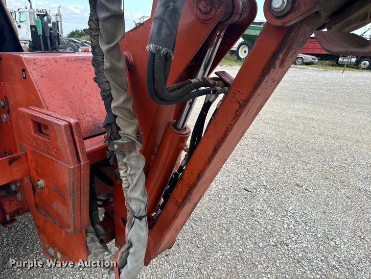 image for item EE7494 2000 Ditch Witch 8020T vibratory cable plow