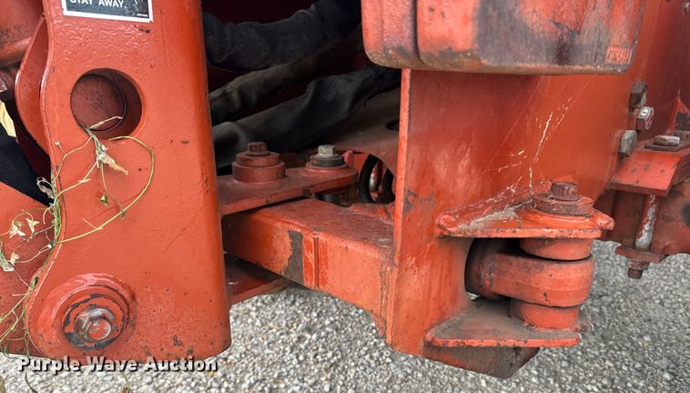 image for item EE7494 2000 Ditch Witch 8020T vibratory cable plow