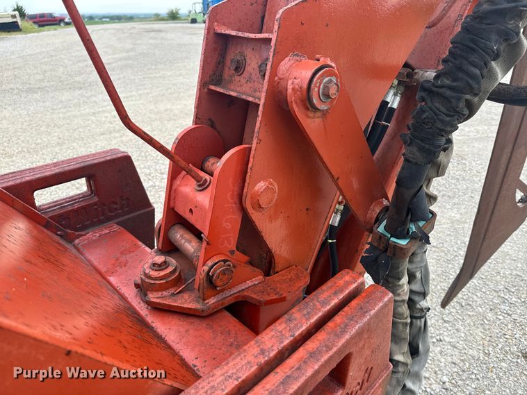 image for item EE7494 2000 Ditch Witch 8020T vibratory cable plow