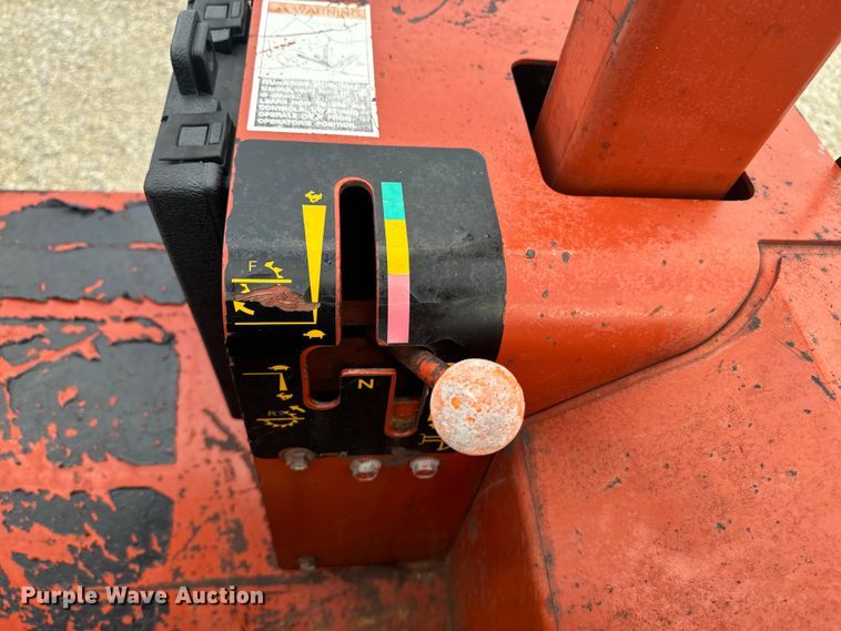 image for item EE7494 2000 Ditch Witch 8020T vibratory cable plow