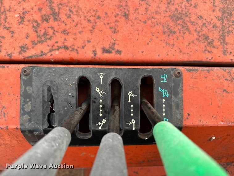 image for item EE7494 2000 Ditch Witch 8020T vibratory cable plow