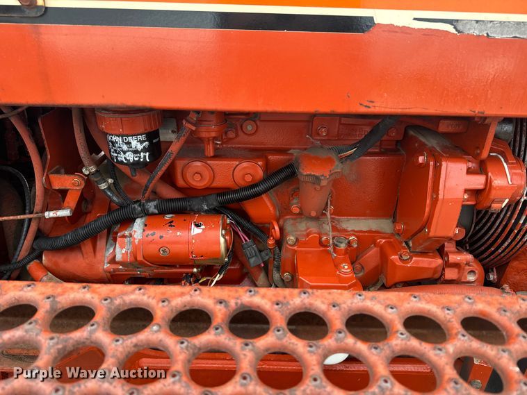 image for item EE7494 2000 Ditch Witch 8020T vibratory cable plow