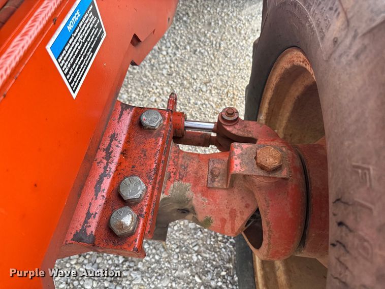 image for item EE7494 2000 Ditch Witch 8020T vibratory cable plow