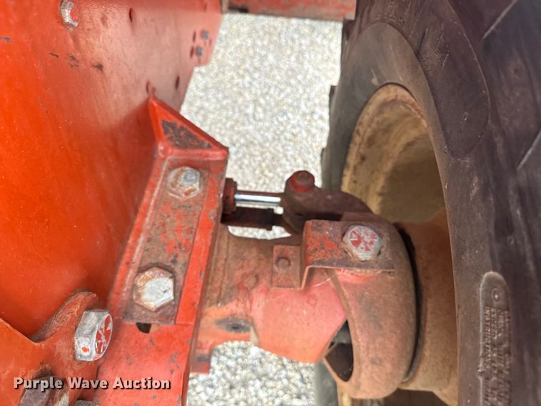 image for item EE7494 2000 Ditch Witch 8020T vibratory cable plow
