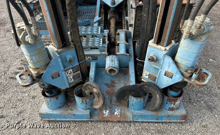 image for item EE7496 Straightline 2462 directional boring unit