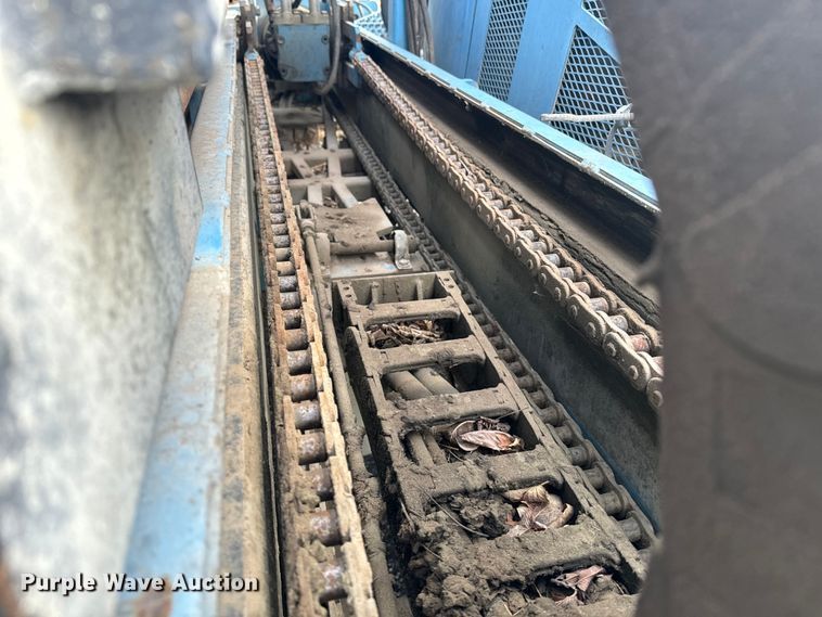 image for item EE7496 Straightline 2462 directional boring unit