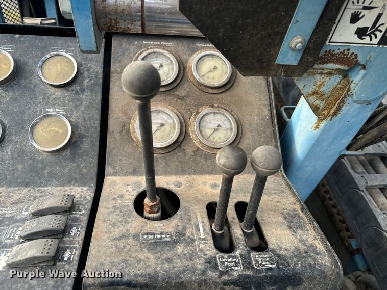 image for item EE7496 Straightline 2462 directional boring unit