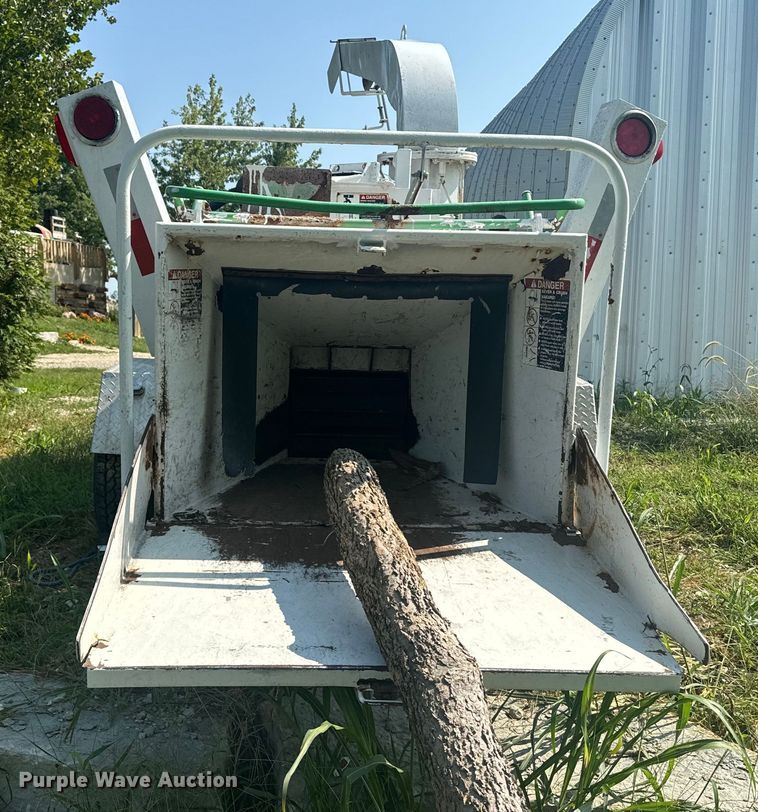 image for item EE7509 2011 Altec DC1317 wood chipper