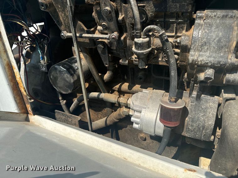 image for item EE7509 2011 Altec DC1317 wood chipper