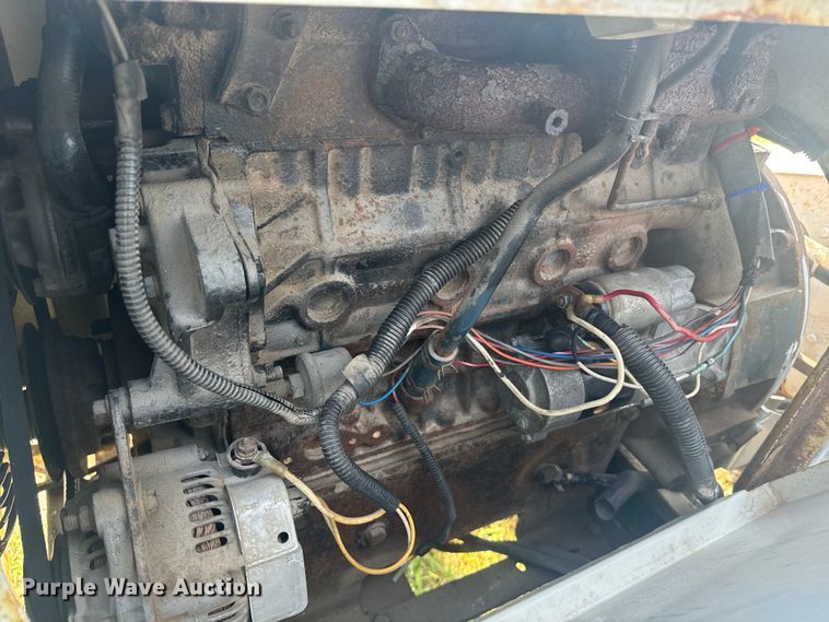 image for item EE7509 2011 Altec DC1317 wood chipper