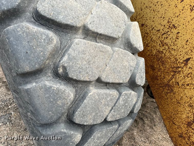 image for item EE7533 1979 Caterpillar 980C wheel loader