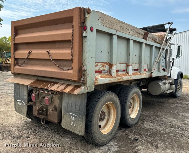 image for item EE7534 2005 Mack CV713 dump truck