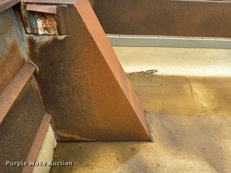 image for item EE7534 2005 Mack CV713 dump truck