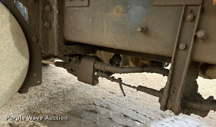 image for item EE7534 2005 Mack CV713 dump truck