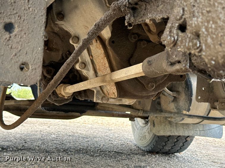 image for item EE7534 2005 Mack CV713 dump truck