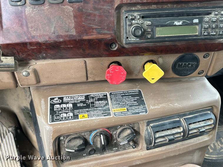 image for item EE7534 2005 Mack CV713 dump truck