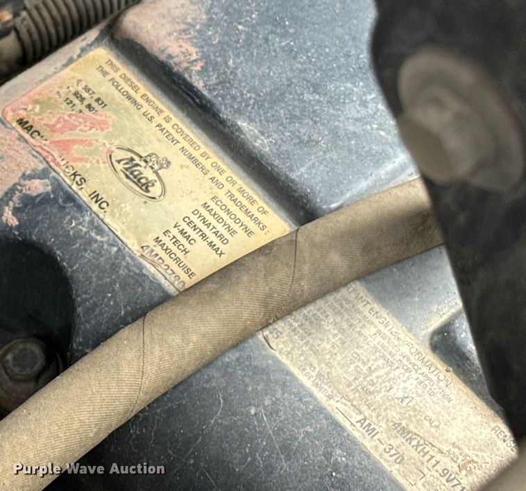 image for item EE7534 2005 Mack CV713 dump truck