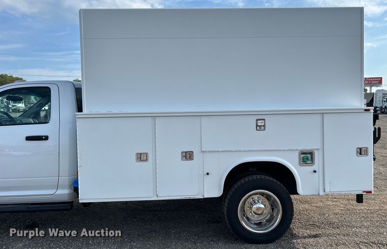 image for item EG0723 2012 Dodge Ram 5500HD utility / service truck