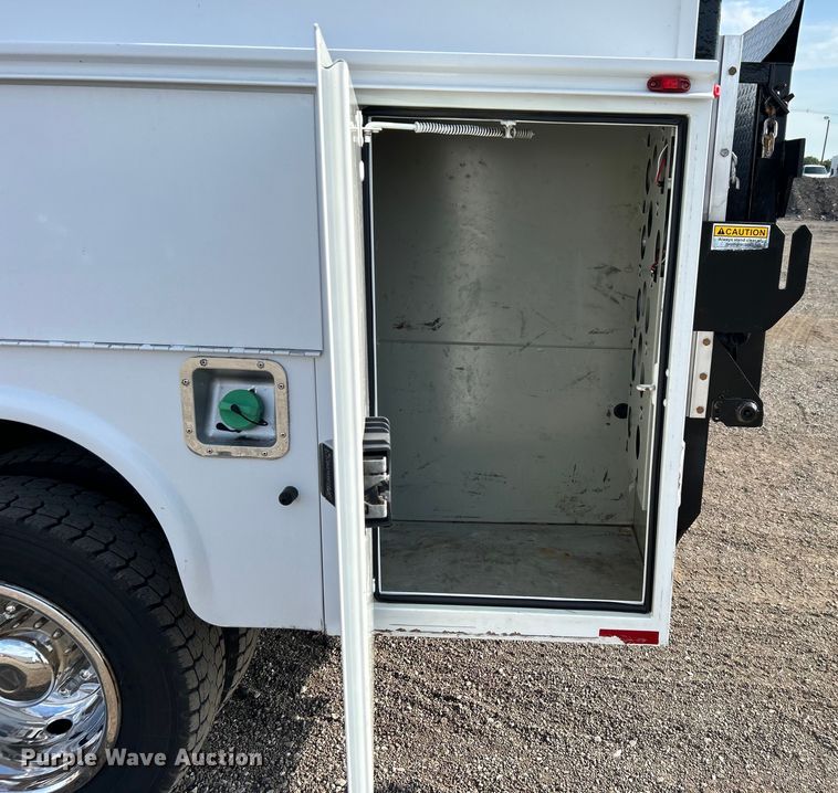 image for item EG0723 2012 Dodge Ram 5500HD utility / service truck