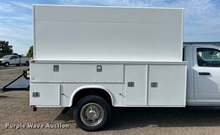 image for item EG0723 2012 Dodge Ram 5500HD utility / service truck