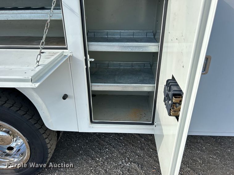 image for item EG0723 2012 Dodge Ram 5500HD utility / service truck