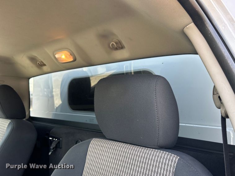 image for item EG0723 2012 Dodge Ram 5500HD utility / service truck