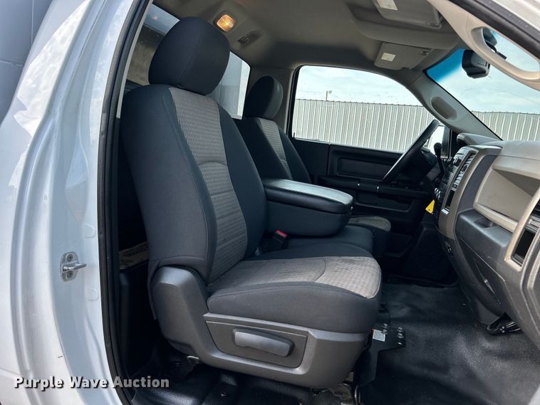 image for item EG0723 2012 Dodge Ram 5500HD utility / service truck