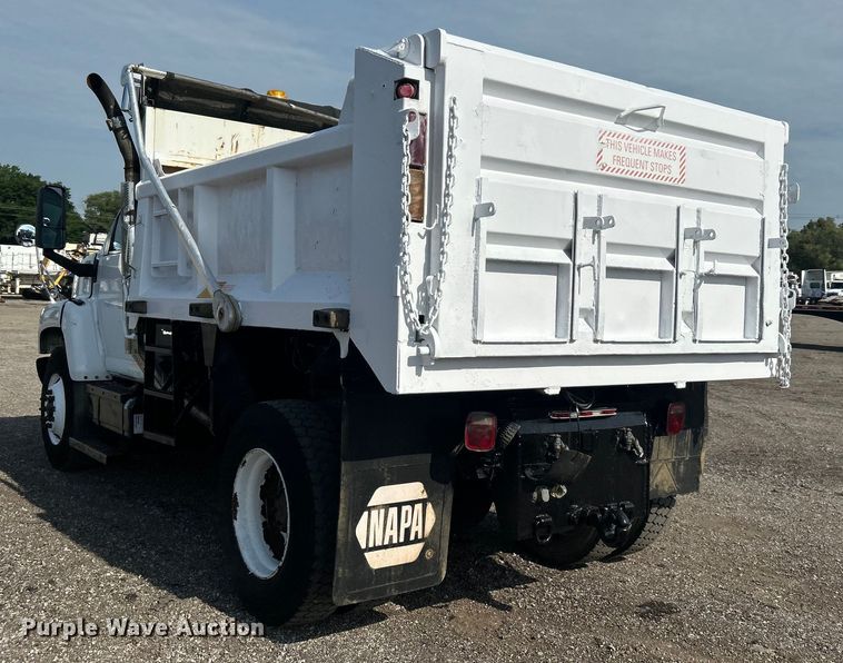 image for item EG0760 2007 GMC C8500 dump truck