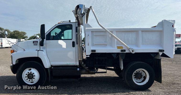 image for item EG0760 2007 GMC C8500 dump truck
