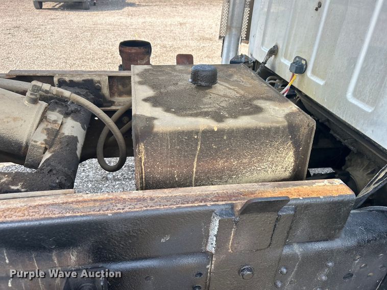 image for item EG0760 2007 GMC C8500 dump truck