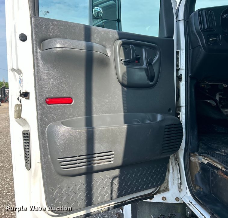 image for item EG0760 2007 GMC C8500 dump truck