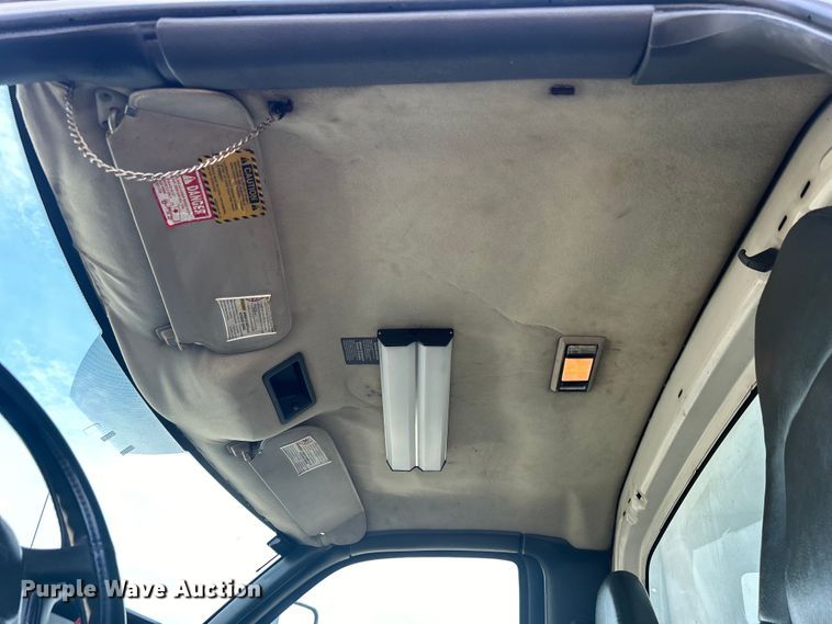 image for item EG0760 2007 GMC C8500 dump truck