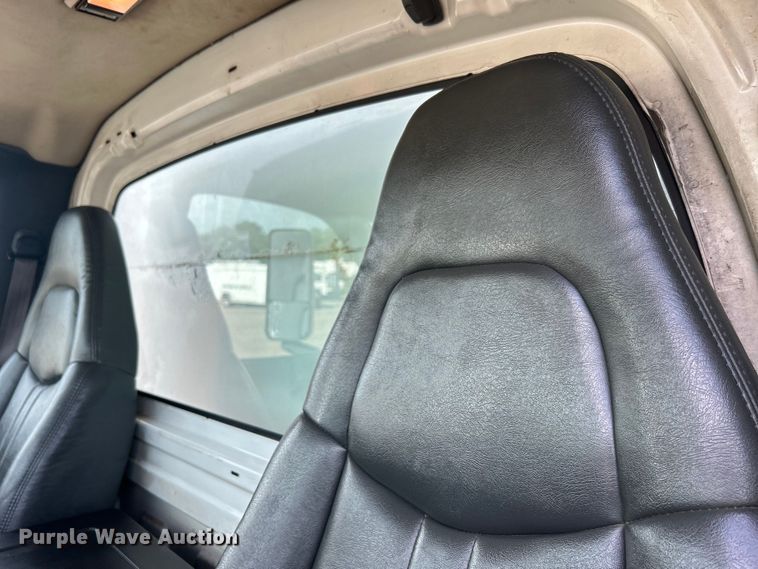 image for item EG0760 2007 GMC C8500 dump truck