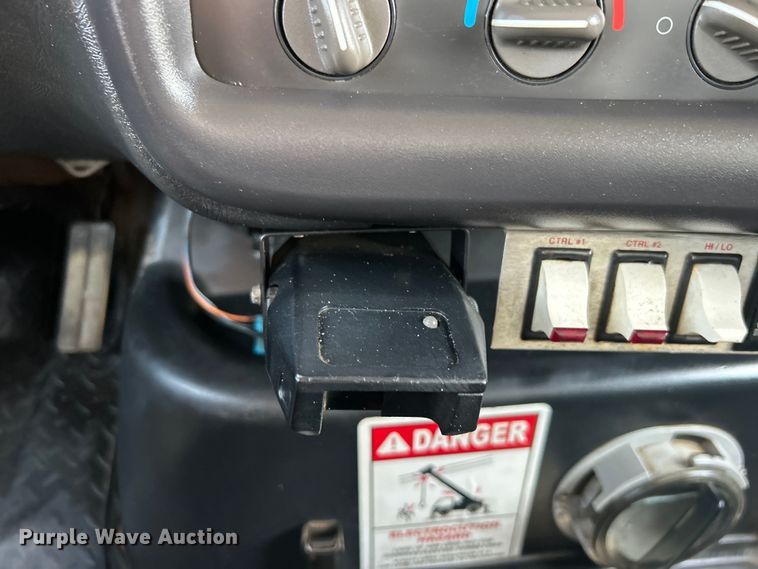 image for item EG0760 2007 GMC C8500 dump truck